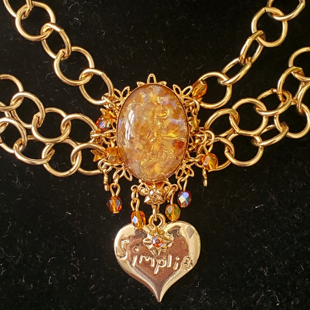 Kirks Folly Simplify Glass Cameo Necklace NWT